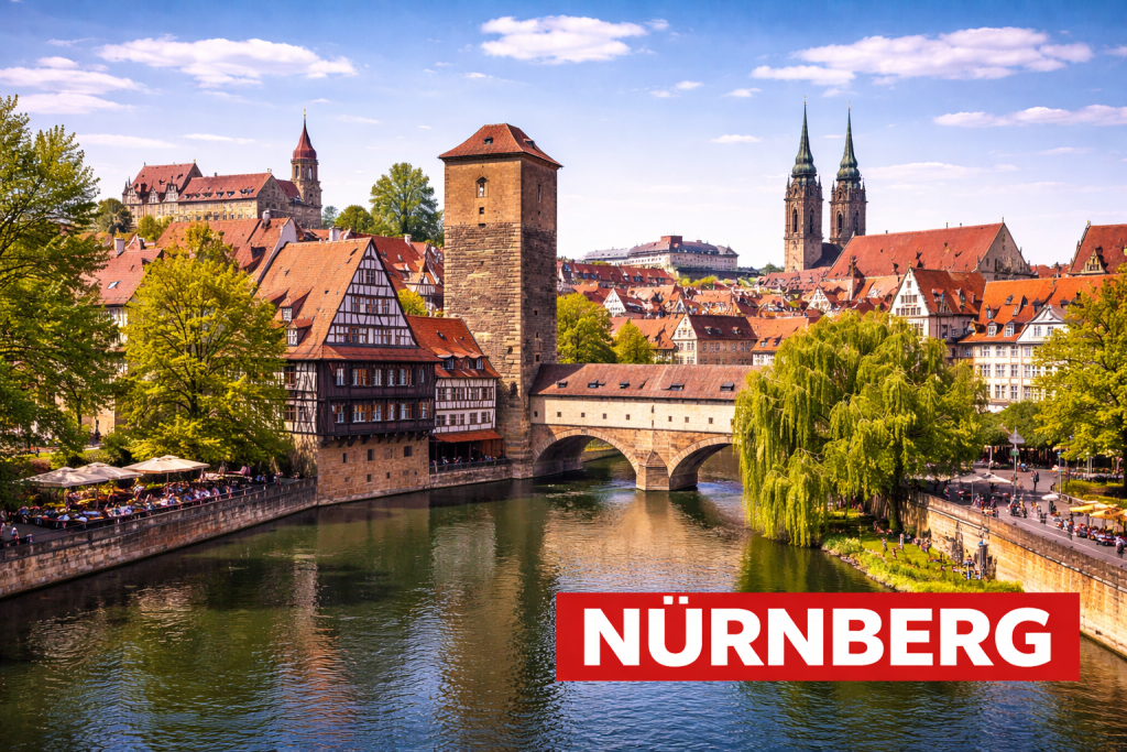 Altstadt von Nürnberg mit Kaiserburg, roten Dächern und mittelalterlicher Stadtstruktur.